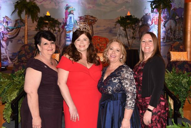 2019_Installation/Queen with Line Officers 1.jpg